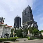 Tropicana 218 Macalister Netflix Seaview